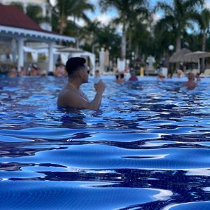 Meet your Posher, Luis